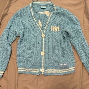 Taylor Swift official 1989 cardigan